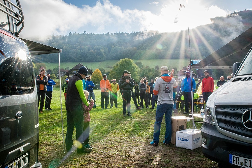 Die erste Black Forest X Trophy am Kandel. Alle Teilnehmer und Teilnehmerinnen werden berüßt